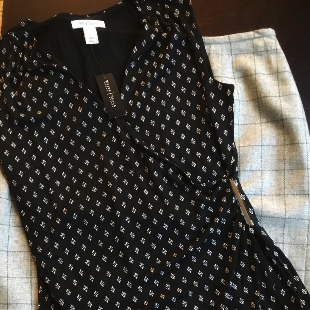 White House Black Market Sleeveless Pattern Blouse